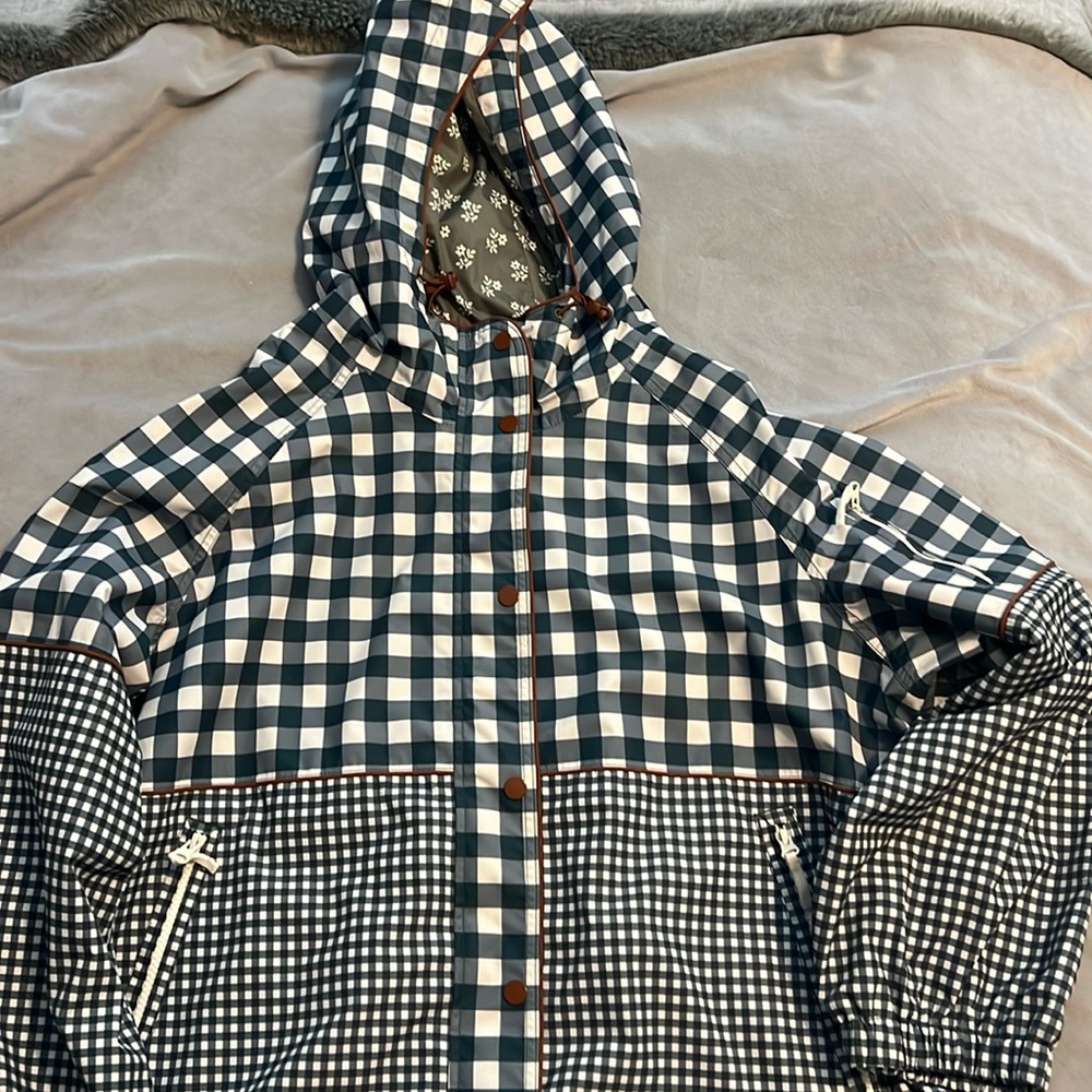 The Great x Eddie Bauer rain coat!